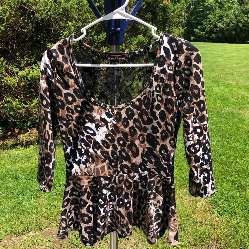 Almost Famous leopard peplum blouse size S